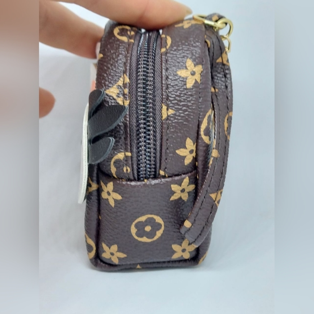 Keychain - Picture 2 of 7